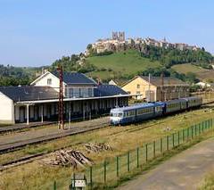 Luggage storage Montlucon train station