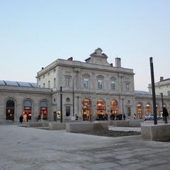 Luggage storage in Reims train station